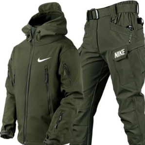 Nike - Windbreaker and trousers